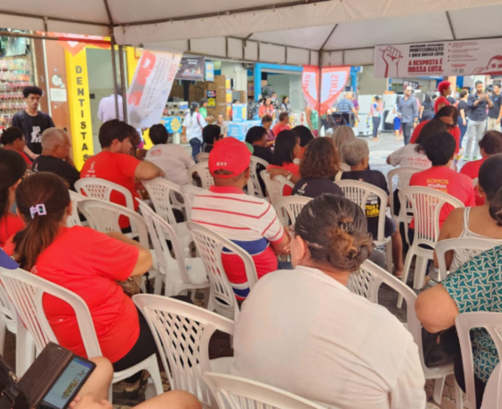 SE: Professores estaduais paralisam atividades e recebem apoio da sociedade