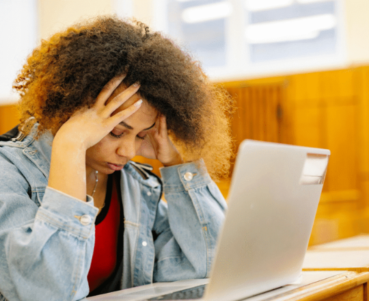 Sergipe é o 3º estado do Nordeste com mais trabalhadores afastados por adoecimento mental