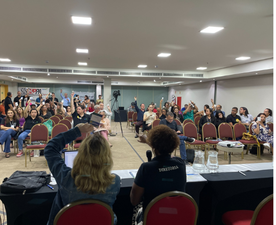 Debates sobre saúde mental e combate à precarização abrem segundo dia de atividade