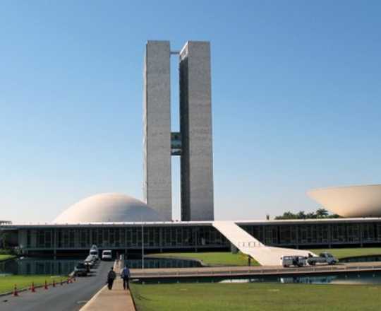 Congresso pode acelerar debate sobre negociação coletiva no serviço público