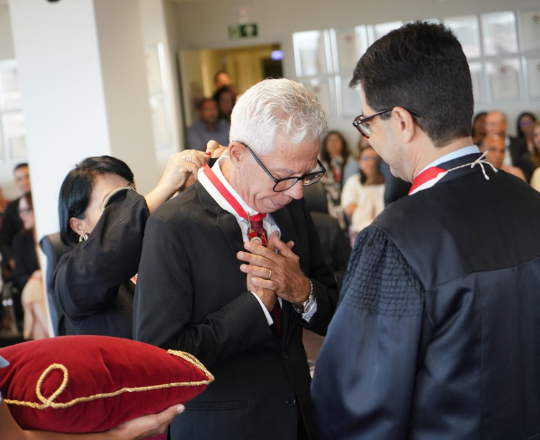 MPSE homenageia Sávio Garcez, primeiro servidor a receber Colar do Mérito Tobias Barreto